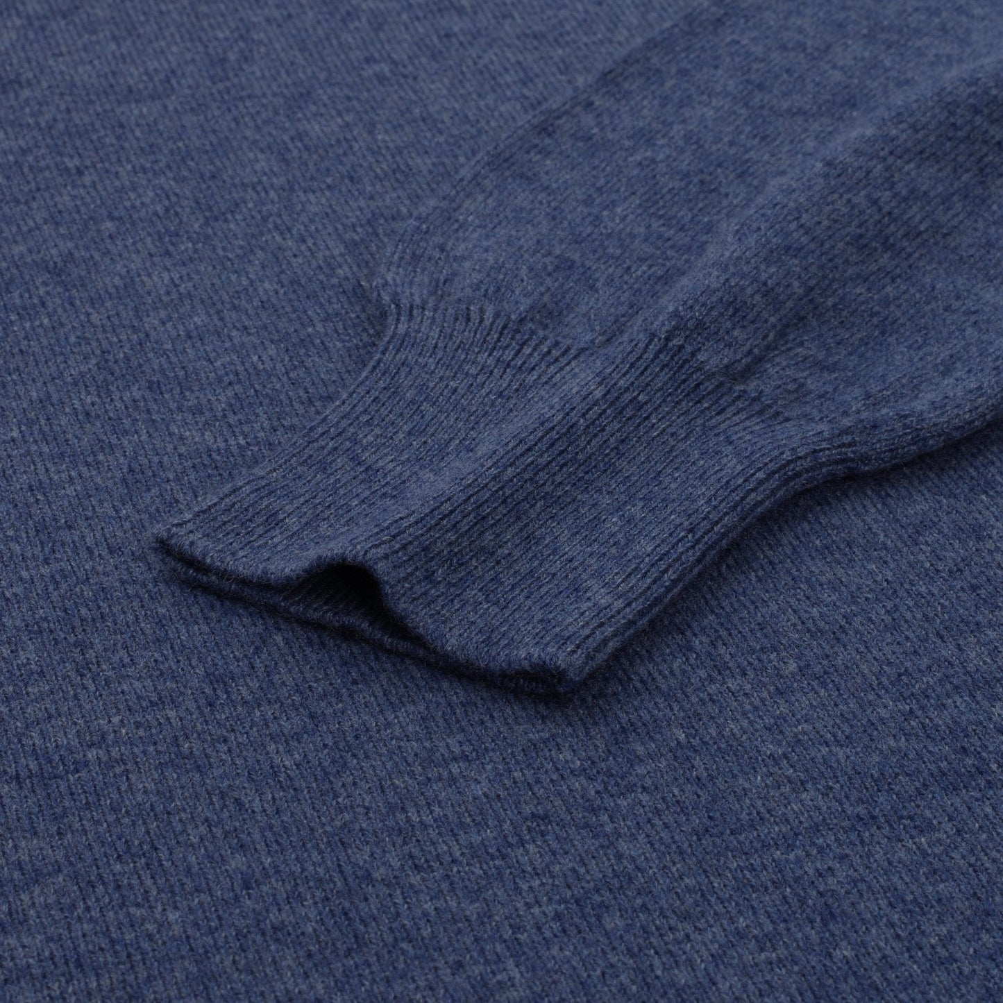 Doriani Turtleneck Cashmere Sweater - SARTALE