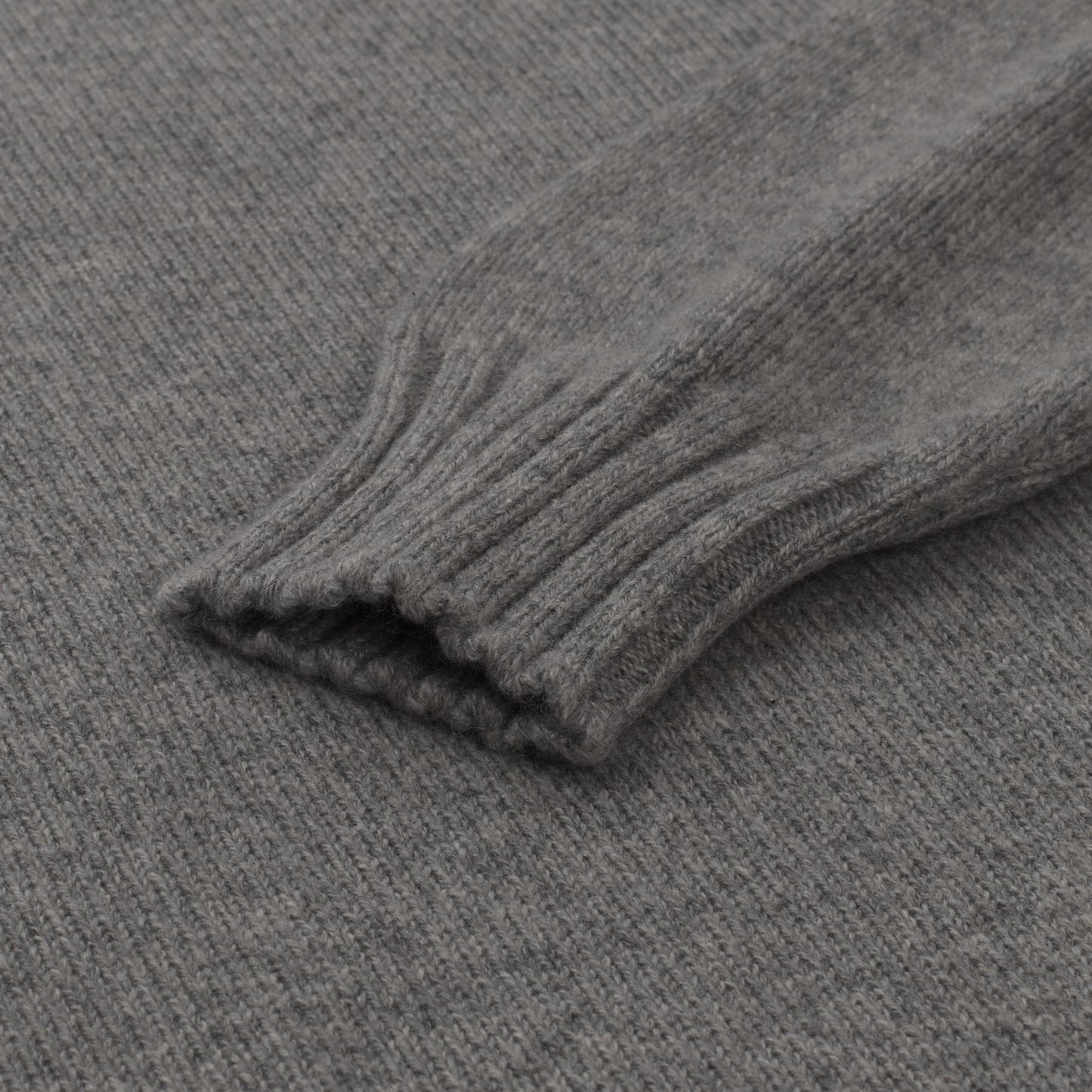 Piacenza Cashmere Turtleneck Cashmere Sweater in Grey - SARTALE