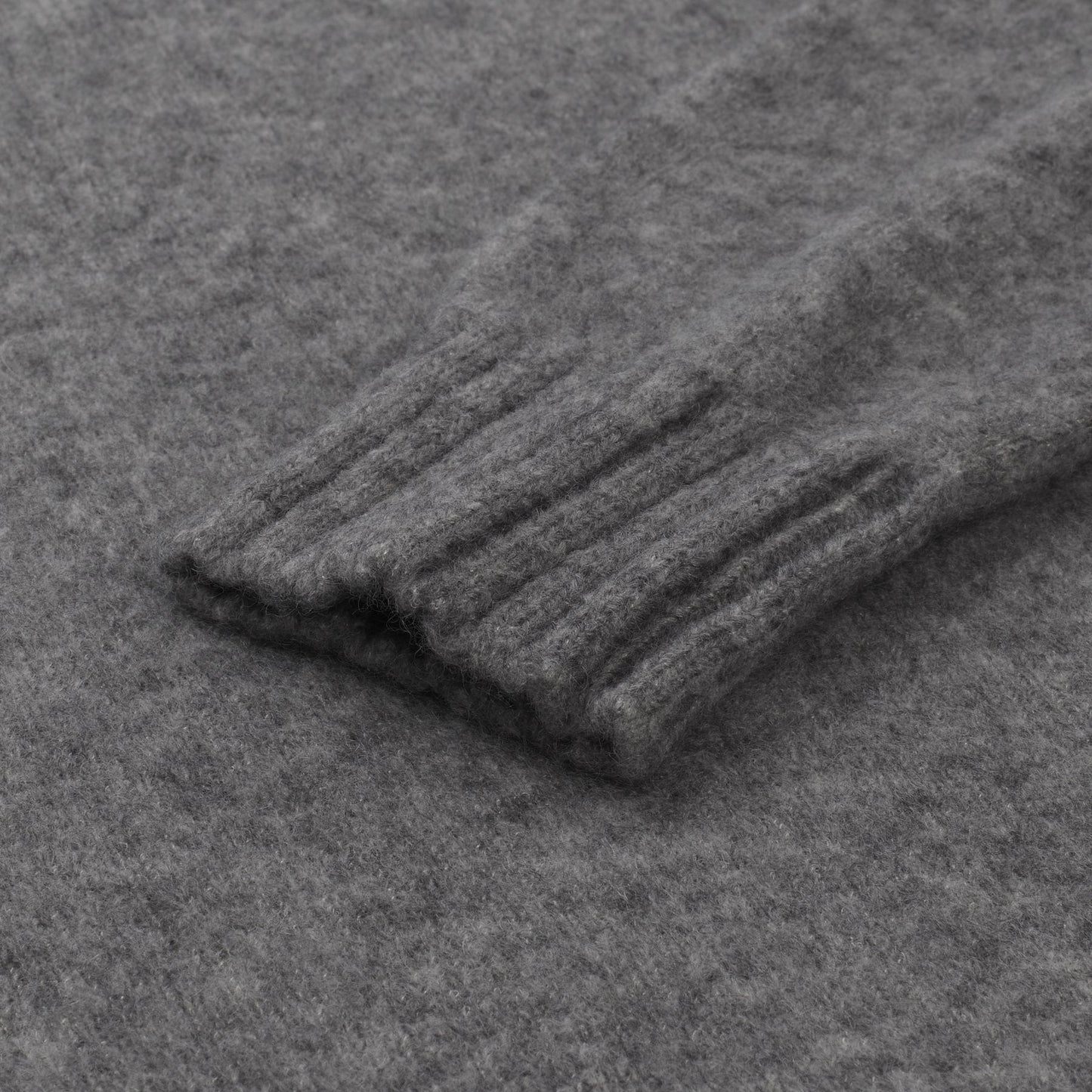 Piacenza Cashmere Turtleneck Cashmere and Silk-Blend Sweater in Grey - SARTALE