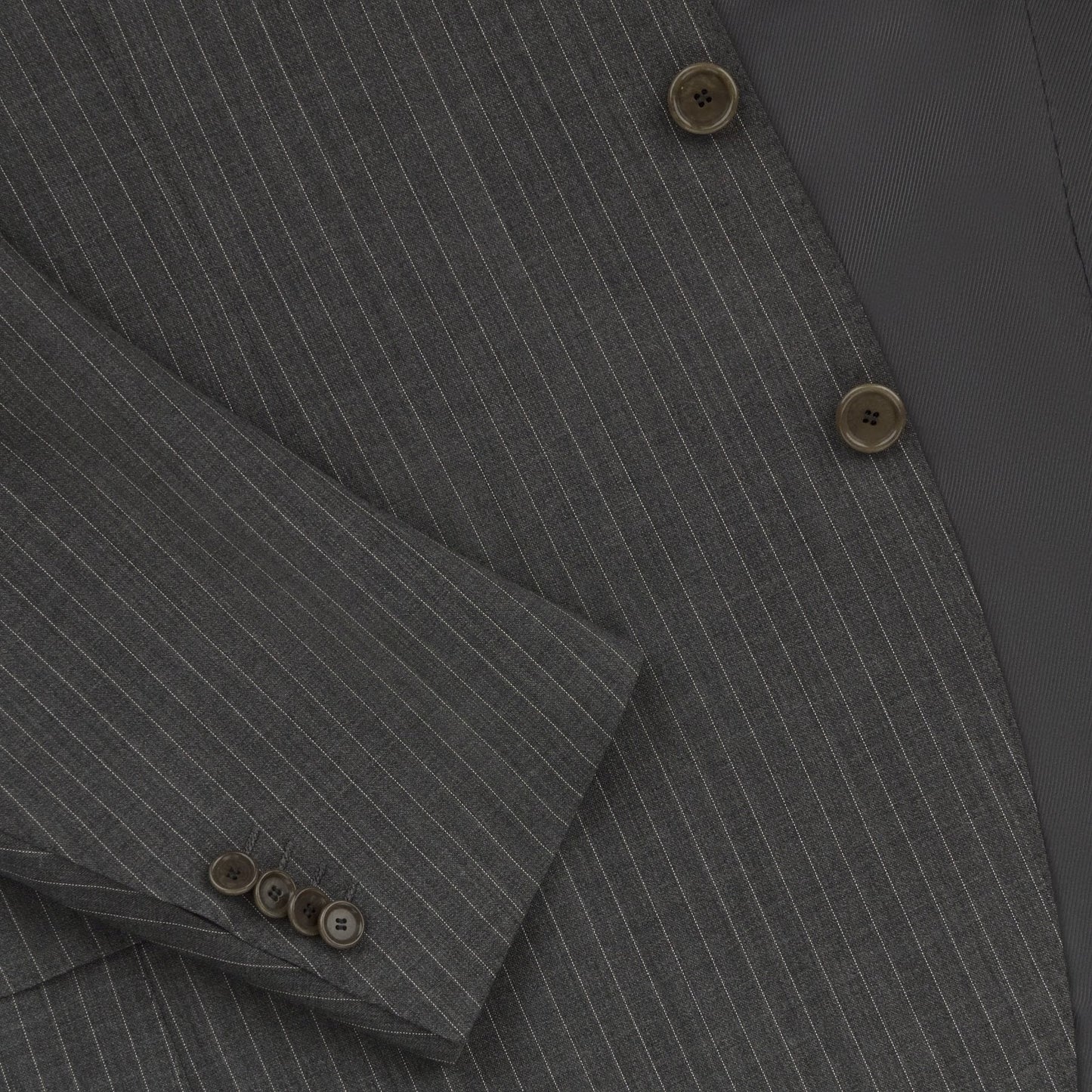 Single-Breasted Striped Wool Suit in Grey Cesare Attolini - Sartale