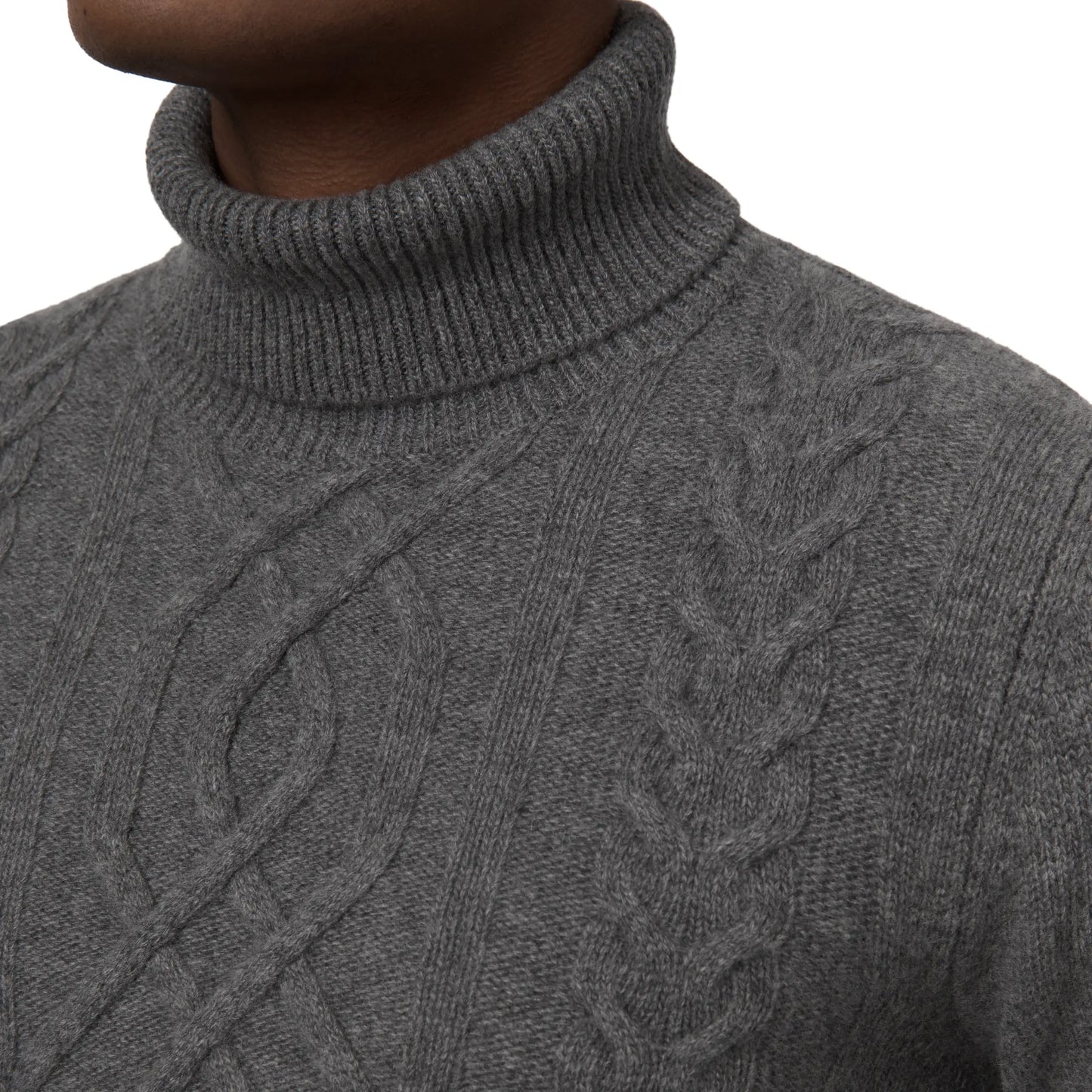 Rollkragen-Pullover aus einer Woll-Kaschmir-Mischung mit Zopfmuster in Grau